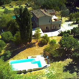 https://le-giuncaie-vigna-con-alloggio.it-tuscanyhotel.com